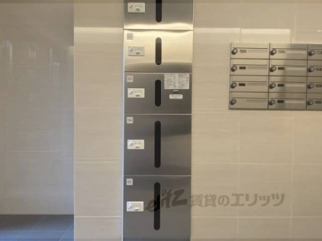 宅配ボックス