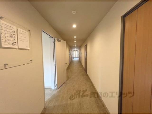 通路　1階廊下