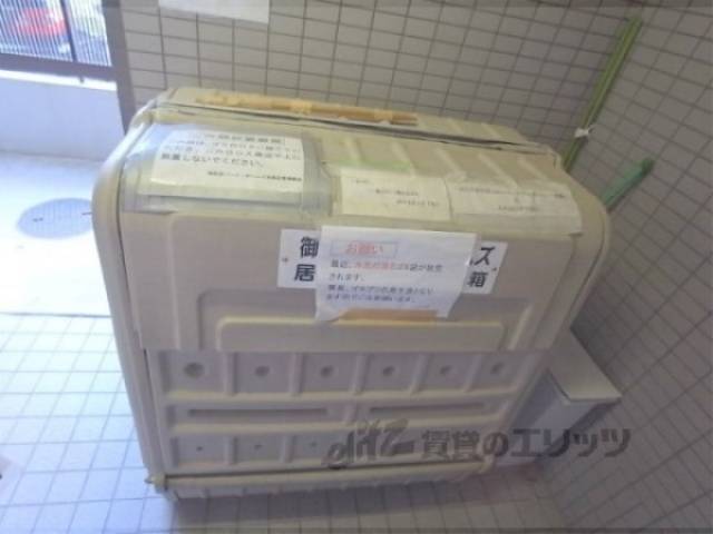 ダストボックス