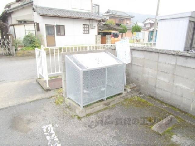 ゴミ置き場