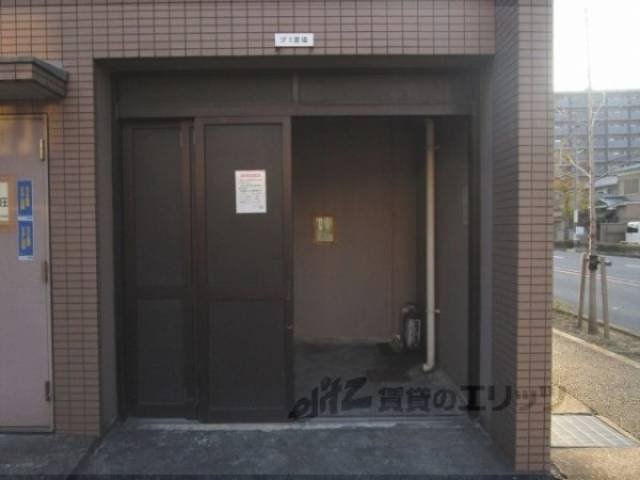ゴミ置き場
