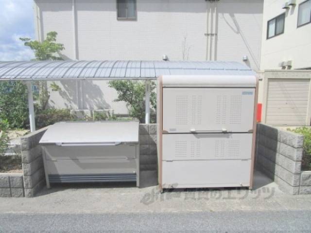 ゴミ置き場