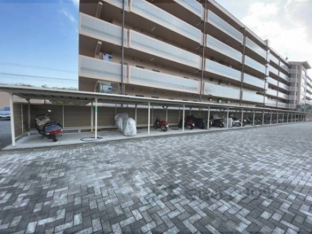 駐輪場　バイク置き場