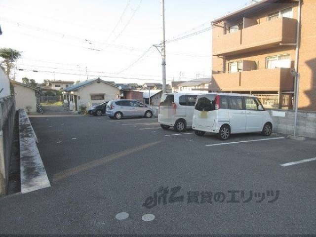 駐車場　1