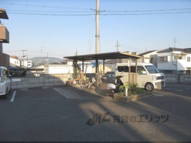 駐輪場　3