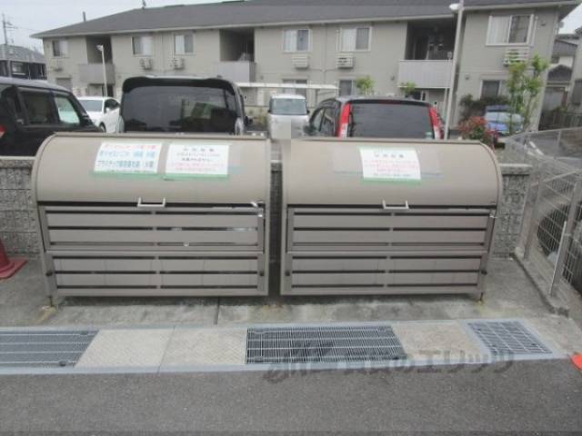 ゴミ置き場