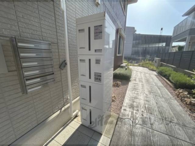 宅配ボックス