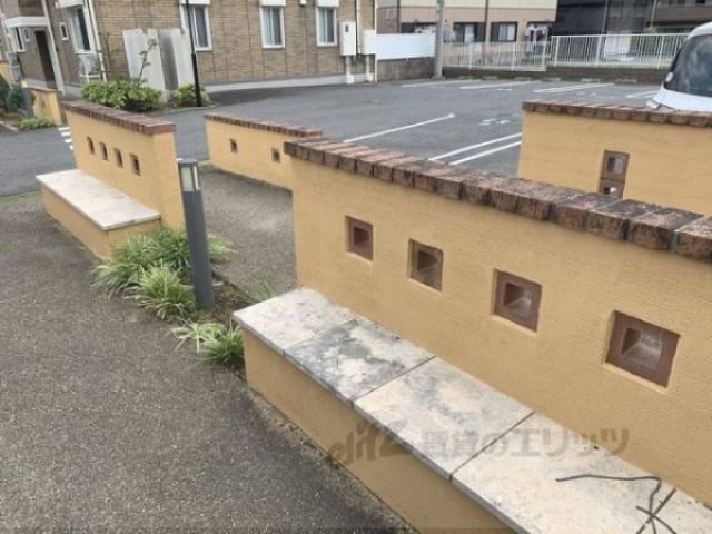 ベンチ