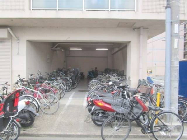 駐輪場