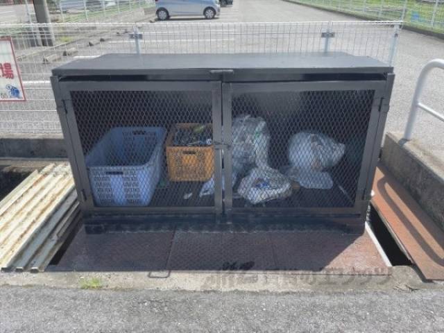ゴミ置き場