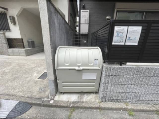 ゴミ置き場