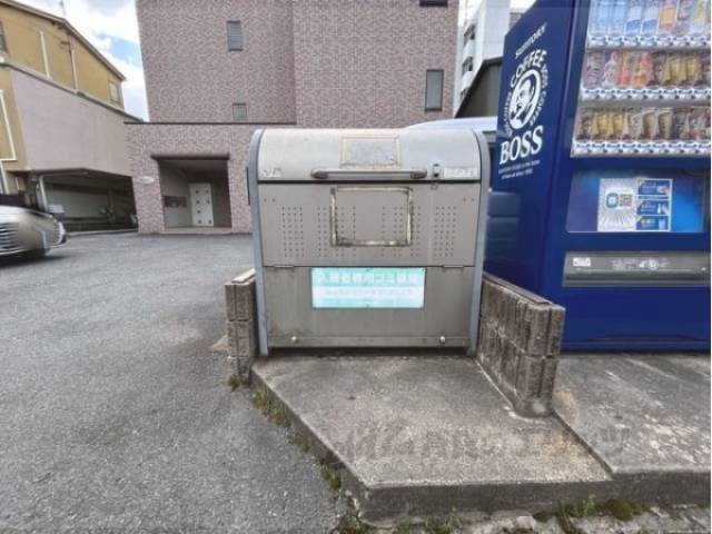 ゴミ置き場