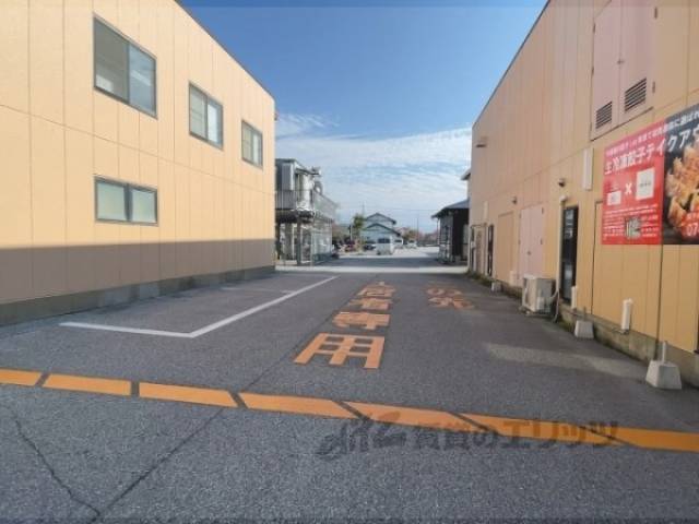 駐車場　出入口