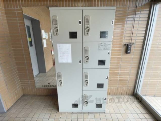 宅配ボックス