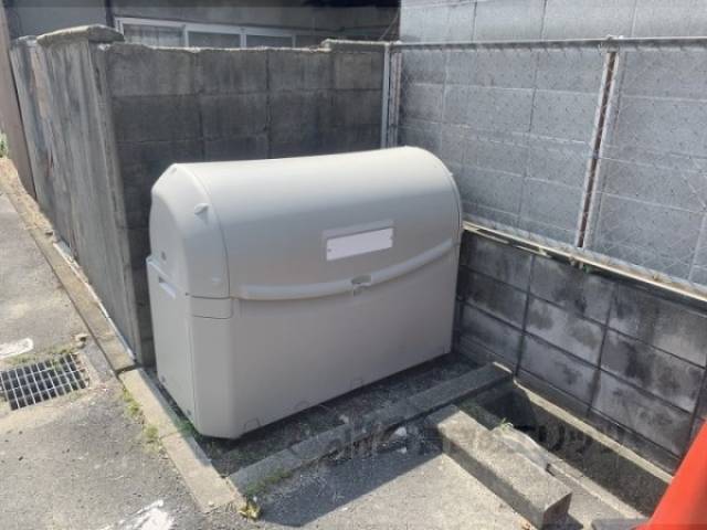 ゴミ置き場