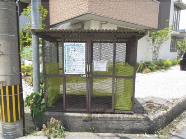 ゴミ置き場
