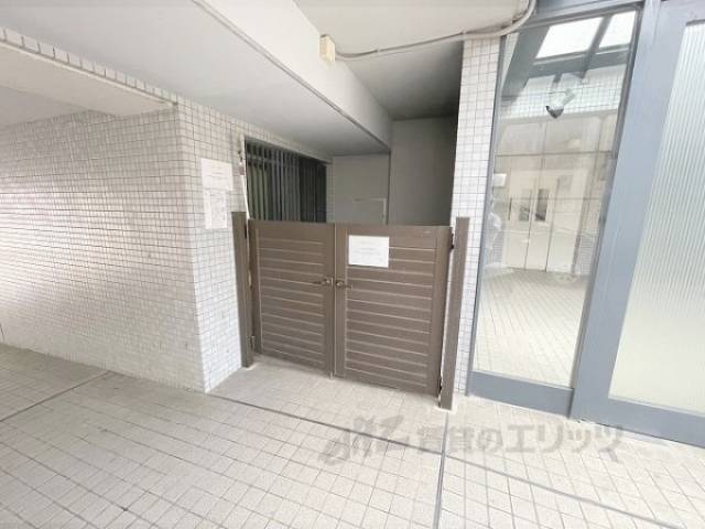 ゴミ置き場　資材