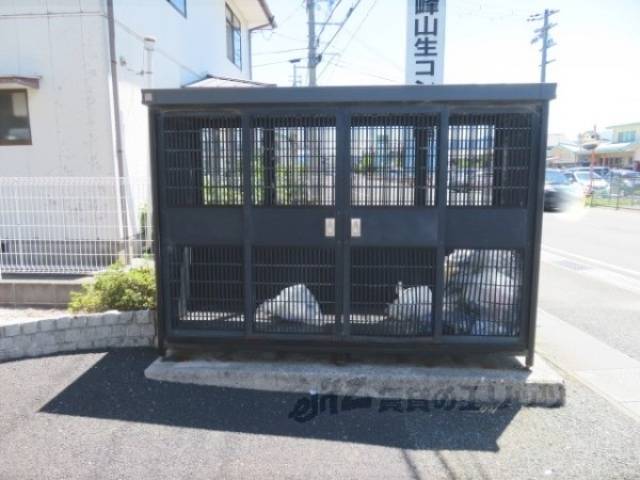 ゴミ置き場