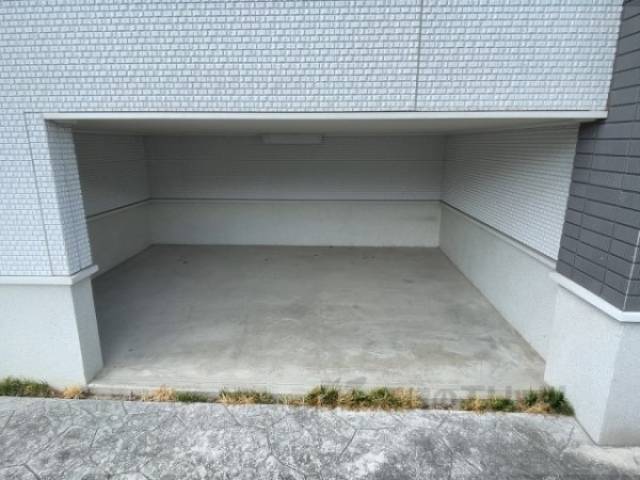 駐輪場　物置