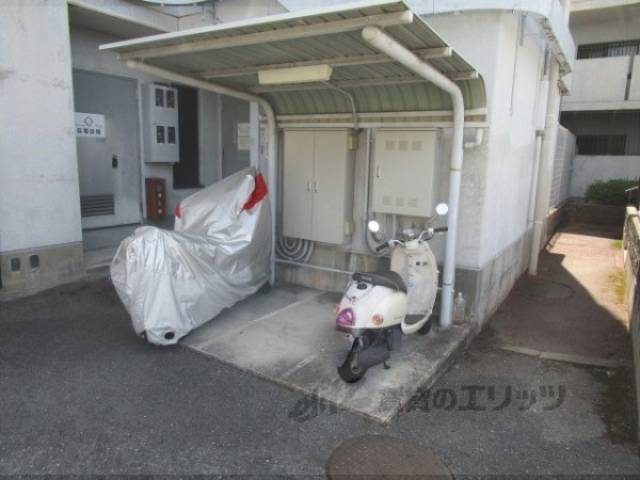 バイク置き場