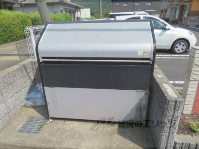 ゴミ置き場