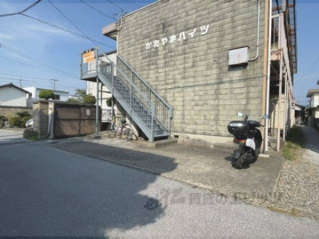 エントランス前