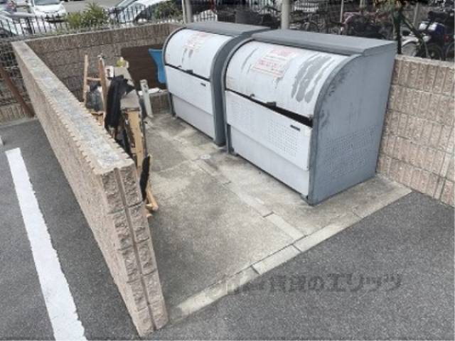 ゴミ置き場