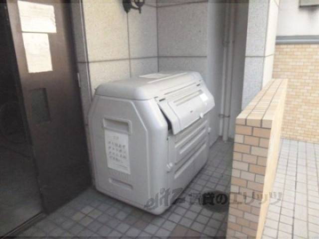 ゴミ置き場　ゴミボックス