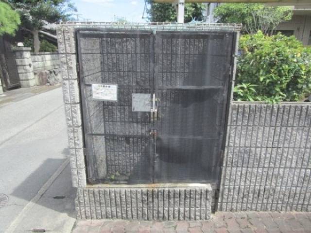 ゴミ置き場