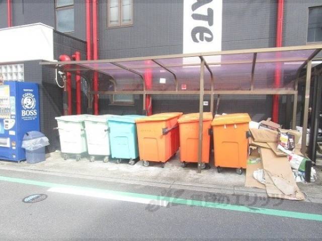 ゴミ置き場