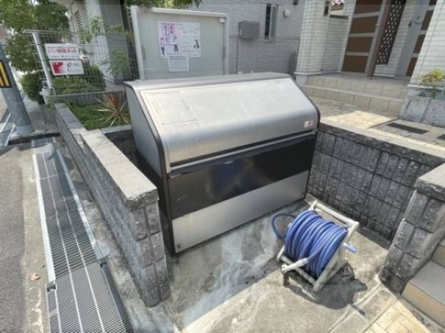 ゴミ置き場