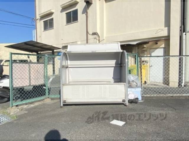 ゴミ置き場