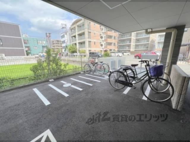 駐輪場
