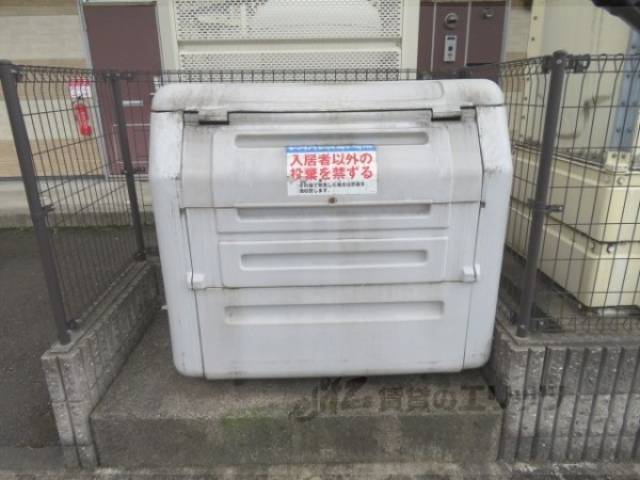 ゴミ置き場