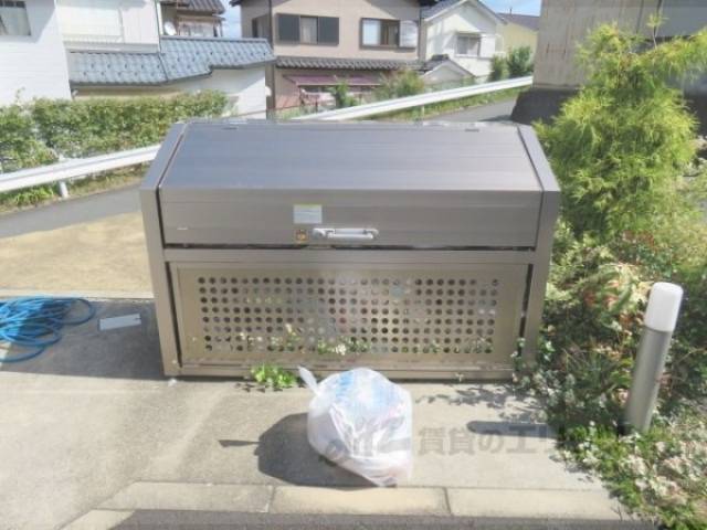ゴミ置き場