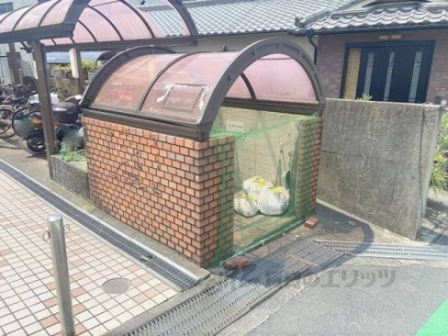 ゴミ置き場