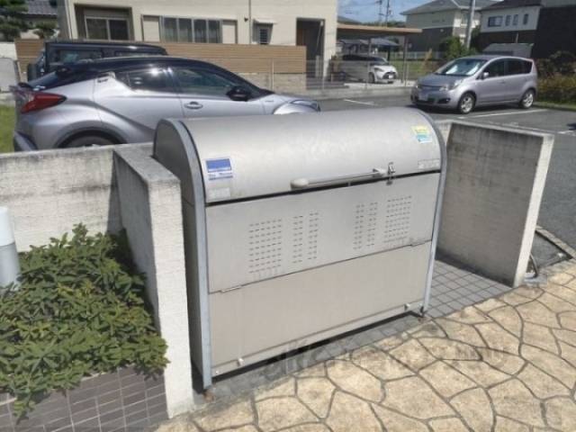 ゴミ置き場