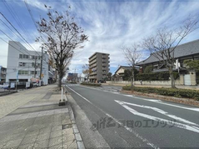 前面道路　北側