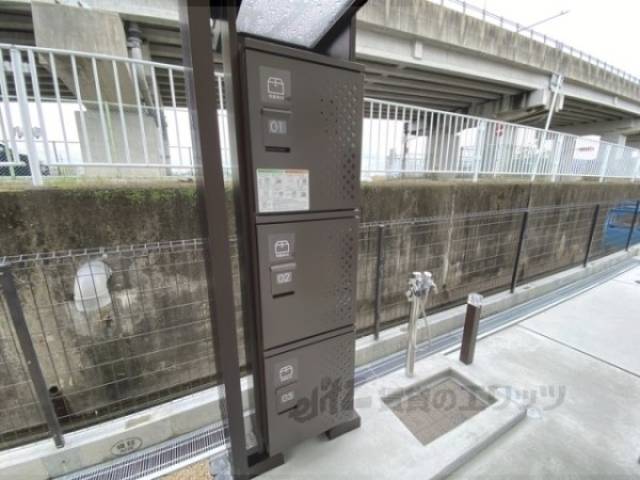 宅配ボックス　水栓