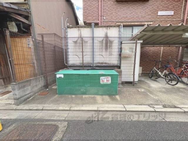 ゴミ置き場
