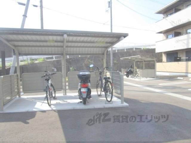 駐輪場　奧にもあります。