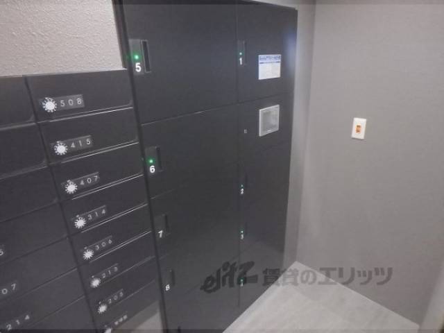 宅配ボックス