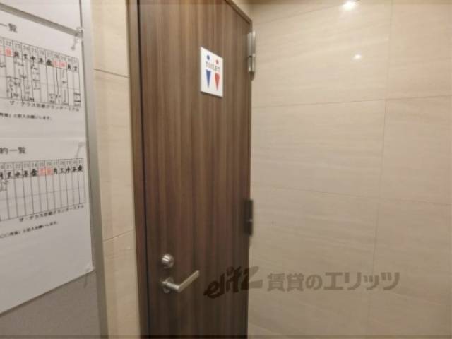 共用トイレ