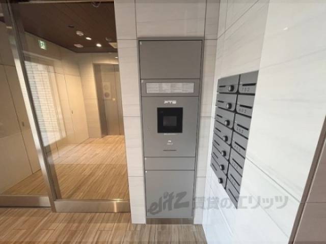 宅配ボックス