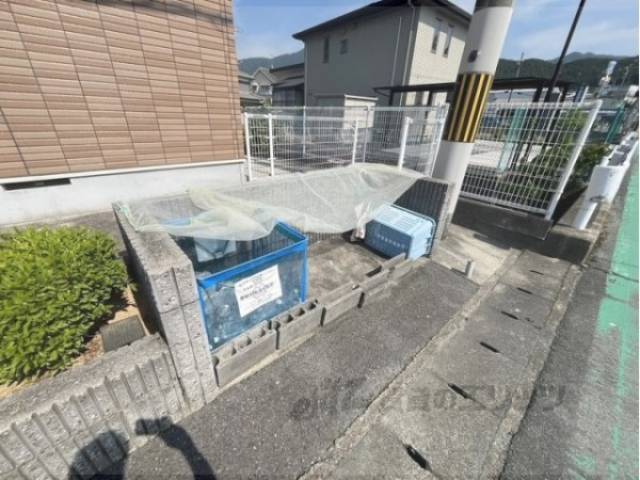 ゴミ置き場