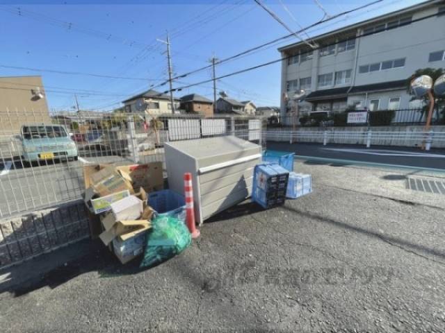 ゴミ置き場