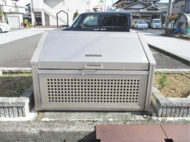 ゴミ置き場