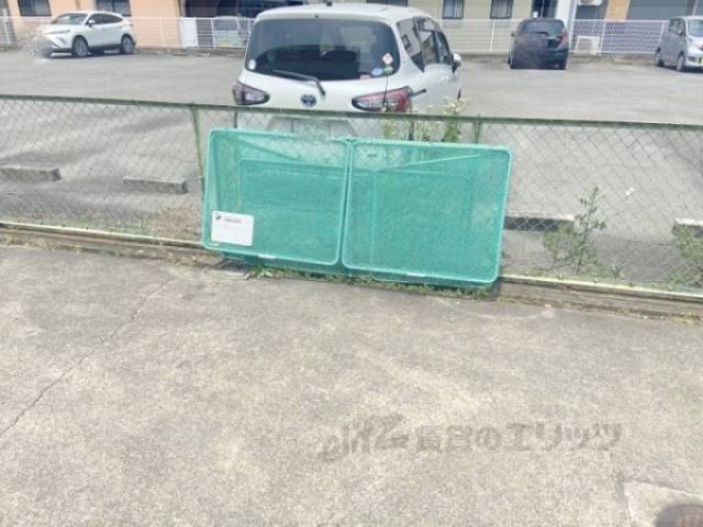 ゴミ置き場