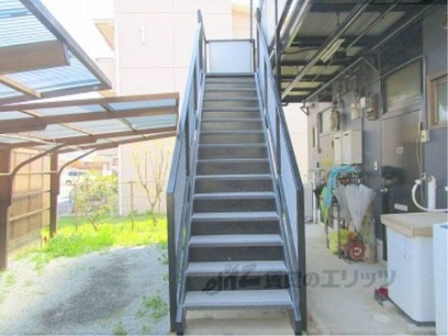 通路　階段