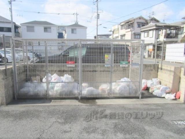 ゴミ置き場